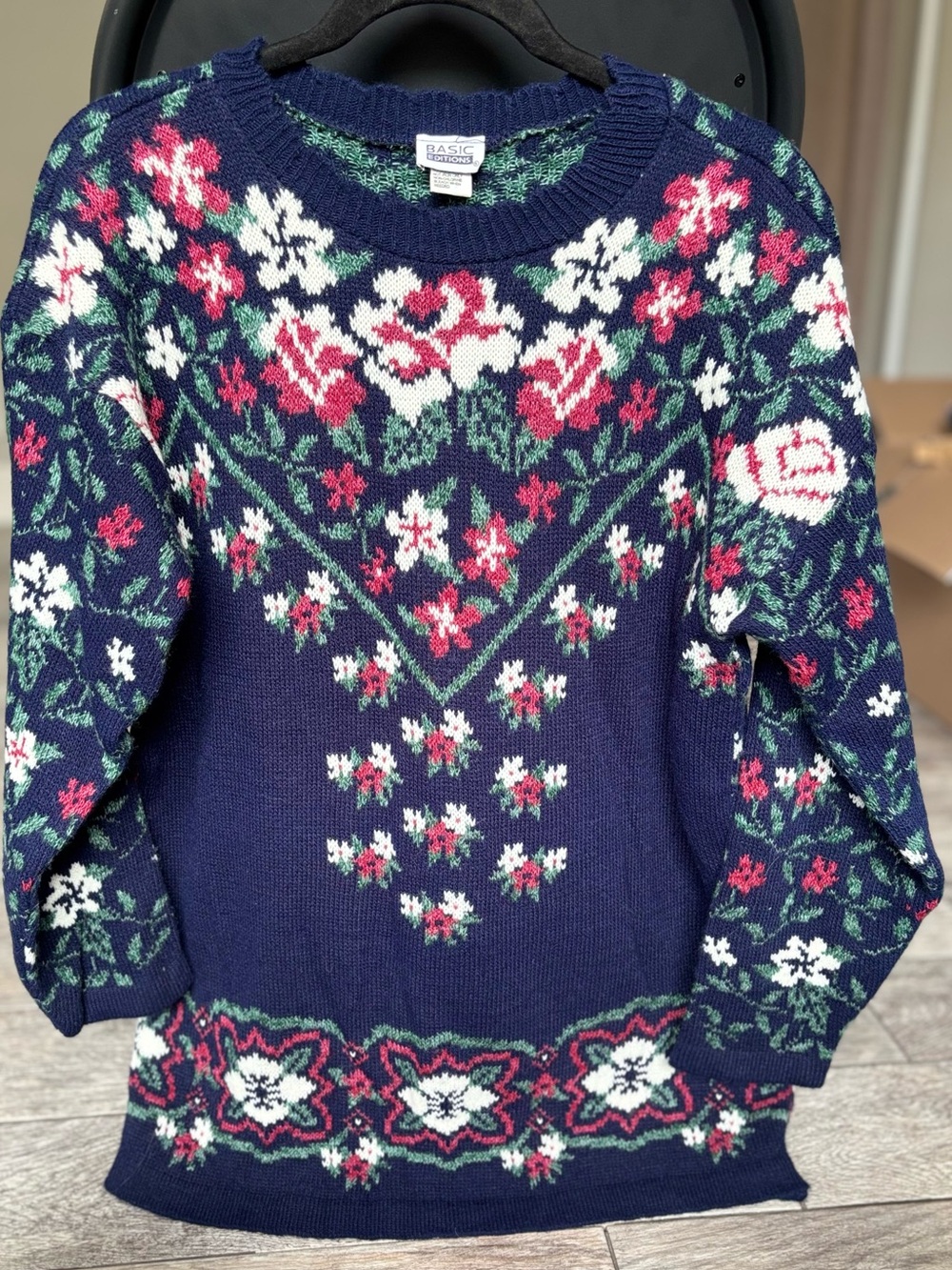 90’s Vintage Basic Editions Navy Floral Crewneck Sweater
